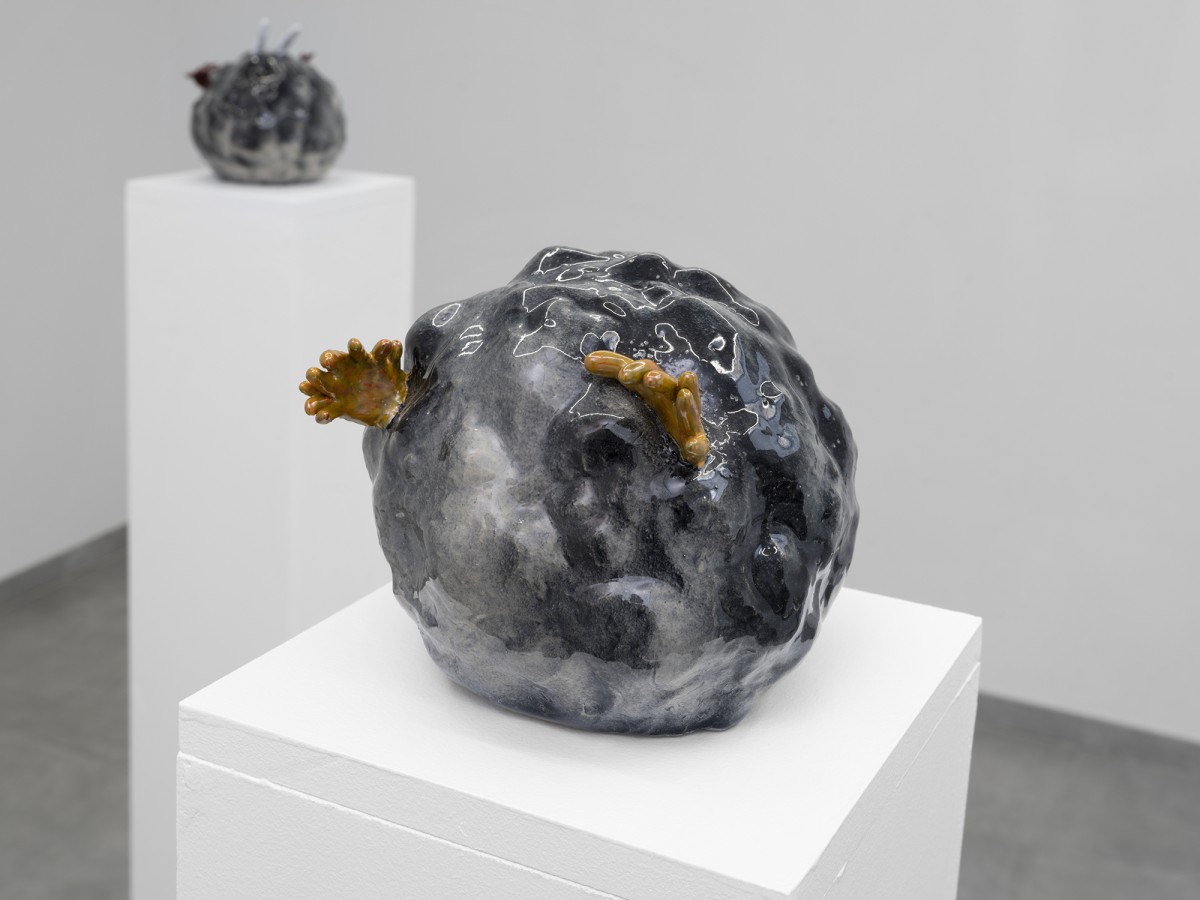 Cassidy Toner, Family-Unfriendly Violence #2, 2023, hand painted ceramic, 16 x 16 x 16 cm