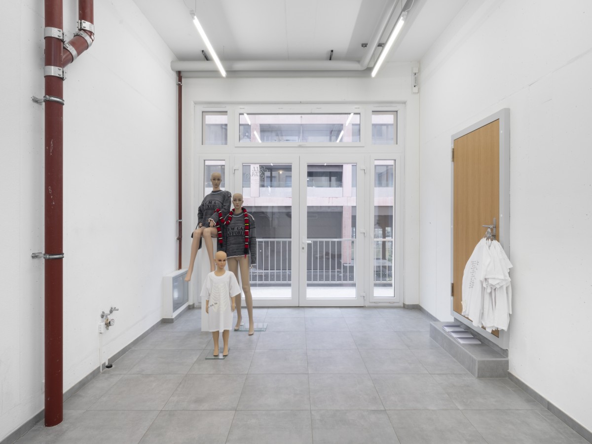 Karolin Braegger, Play Dead, Exhibition view, All Stars, Lausanne.